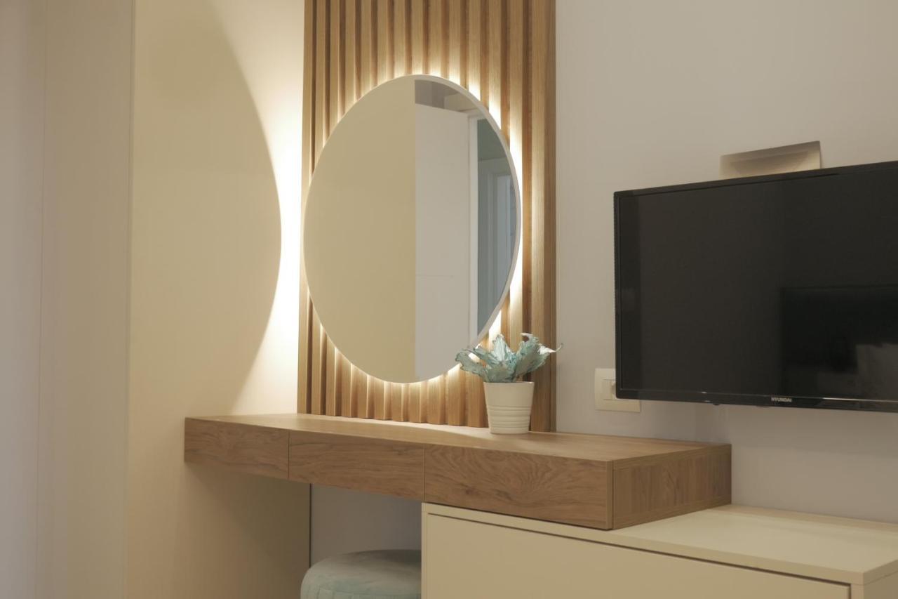 Newly Renovated Apartment Tirana Exterior photo